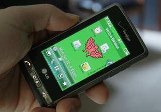 Illustration for article titled Verizon's LG Dare Full Review (Verdict: Best iClone Yet)